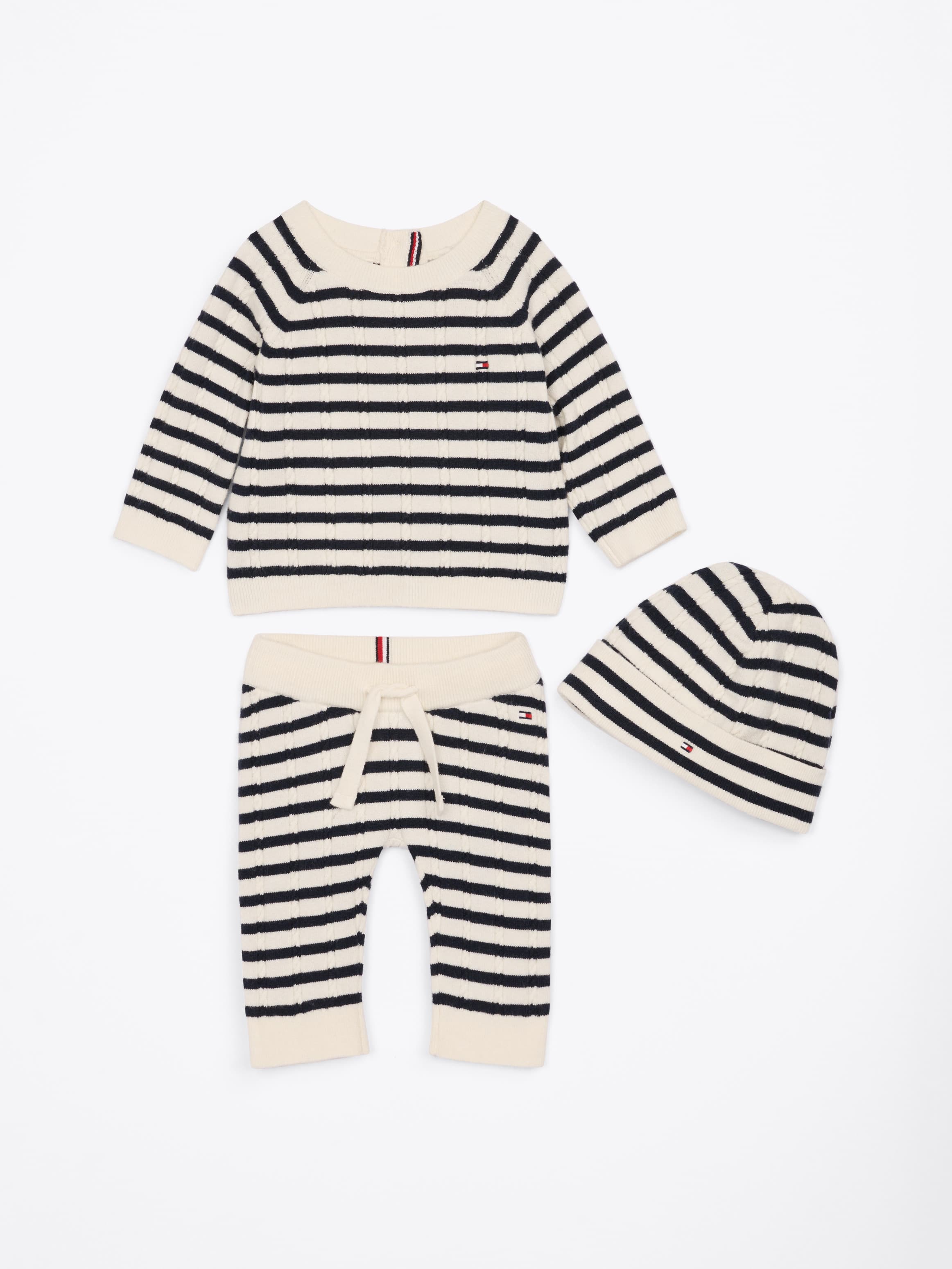 Cable Knit Three-Piece Gift Box