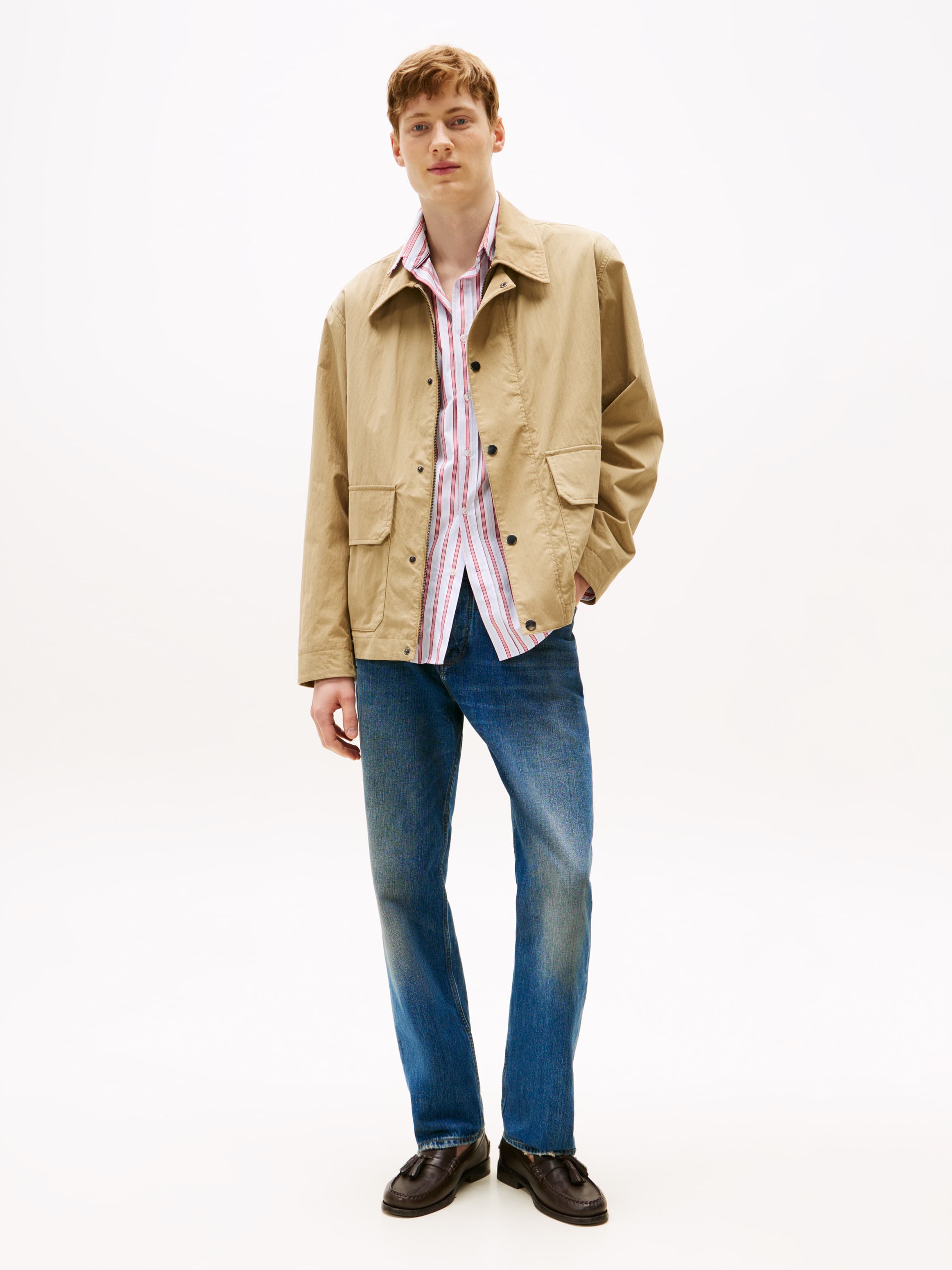 Distressed Relaxed Jeans